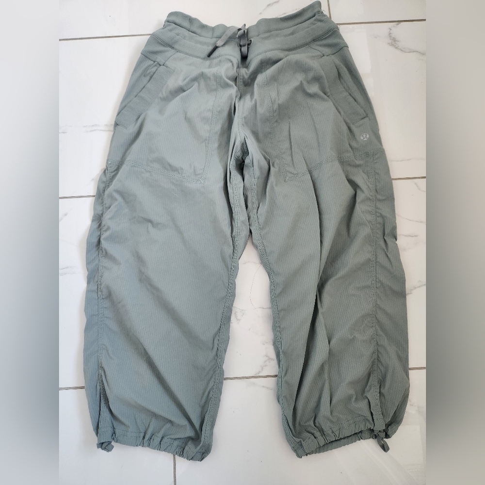 Lululemon capris